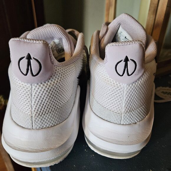 Nike Mens or Unisex Nike Air Max Impact 3 White Doll White Purple Size 8 2022 - Picture 2 of 5